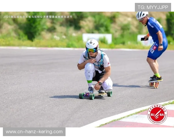 重庆滑板队在马拉松大满贯中的灵活性表现引发热议与思考